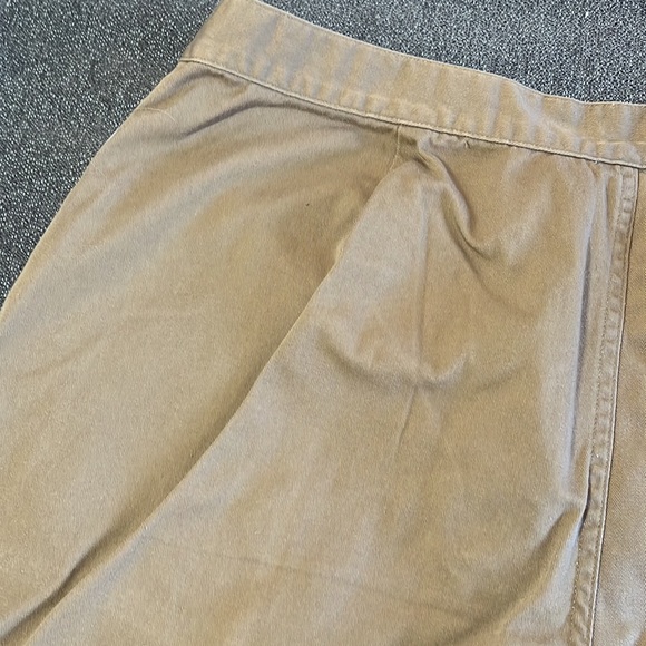 Chaps womens cuffed shorts. - Picture 8 of 8